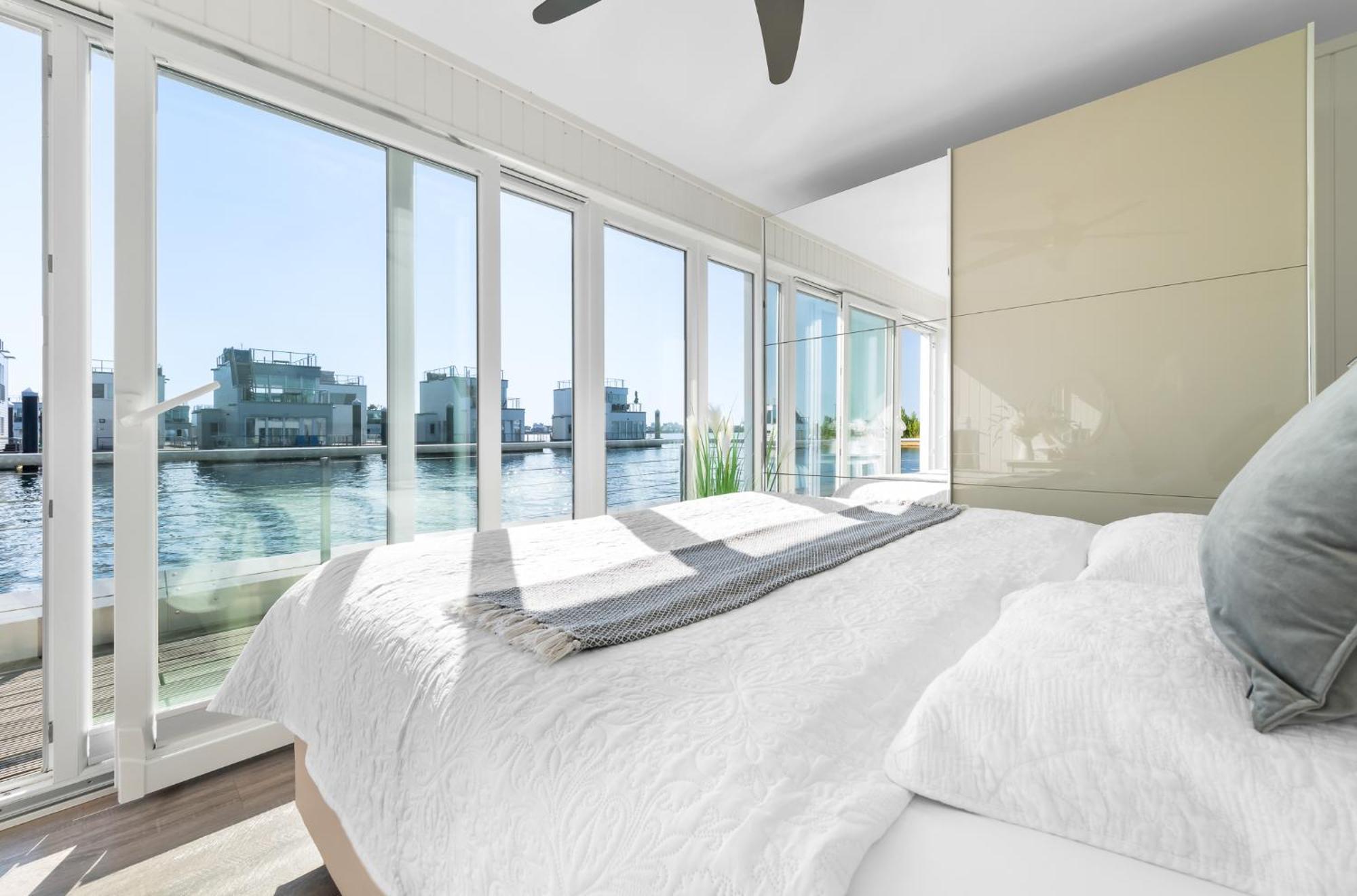 Triton: Meerblick, Sauna, Dachterrasse Olpenitz Esterno foto
